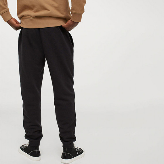 https://www.shop-ally.in/products/men-black-regular-fit-joggers
