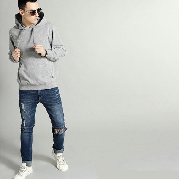 https://www.shop-ally.in/products/the-lifestyle-co-men-grey-melange-solid-hooded-sweatshirt