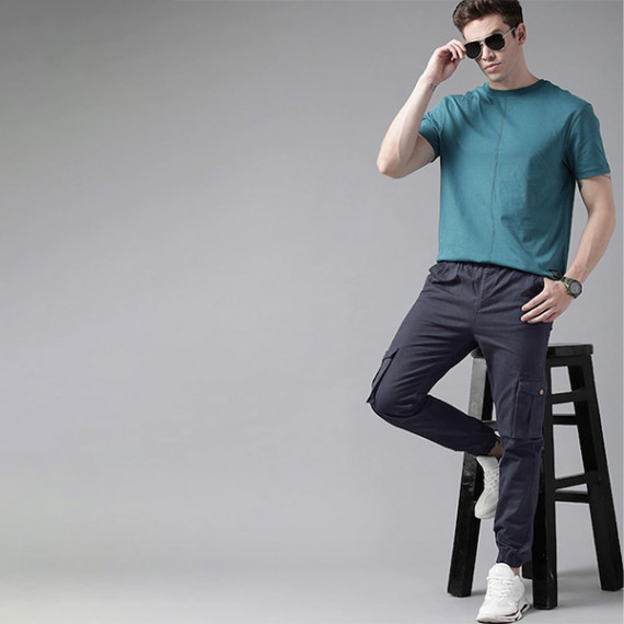 https://www.shop-ally.in/products/men-navy-blue-solid-mid-rise-woven-pure-cotten-cargo-trousers