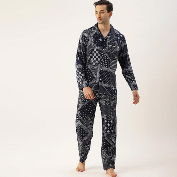 https://www.shop-ally.in/products/men-navy-blue-white-printed-night-suit-1