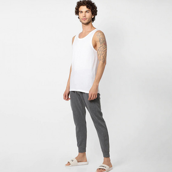 https://www.shop-ally.in/products/men-pack-of-2-white-solid-innerwear-vests
