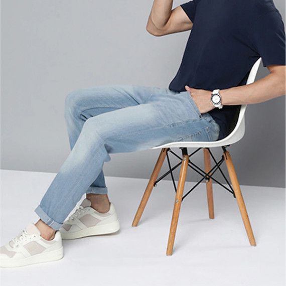 https://www.shop-ally.in/products/men-blue-slim-tapered-fit-light-fade-stretchable-jeans