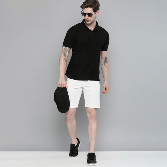 https://www.shop-ally.in/products/men-white-slim-fit-chino-shorts