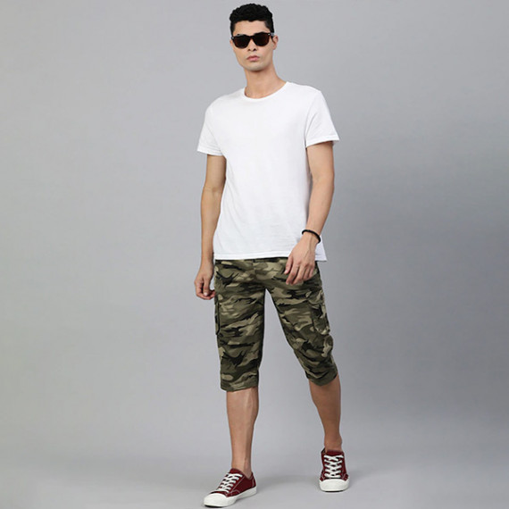 https://www.shop-ally.in/products/men-olive-green-beige-camouflage-printed-pure-cotton-34th-cargo-shorts