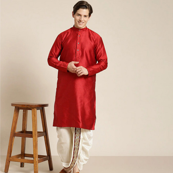 https://www.shop-ally.in/products/mens-cream-coloured-pure-cotton-double-layer-dhoti-gold-zari-border